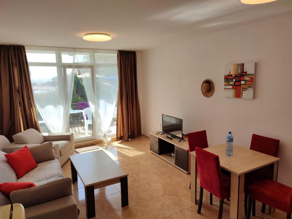 Midia Grand Resort, Terrassen Paradies Apartment Ахелой Экстерьер фото